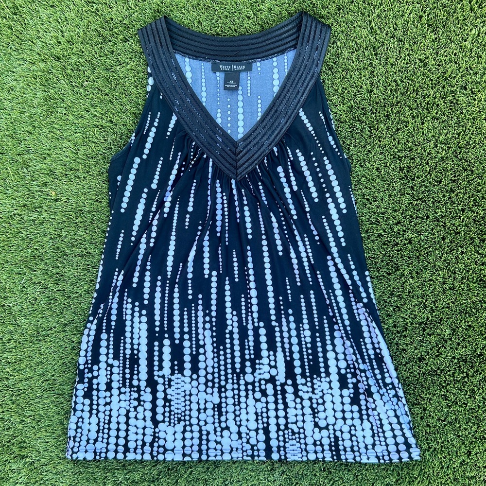 White House Black Market V Neck Sleeveless Flowy Blouse size Extra Small (XS)